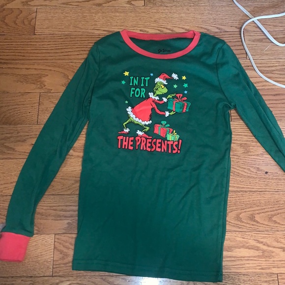 cute grinch long sleeve - Picture 1 of 2